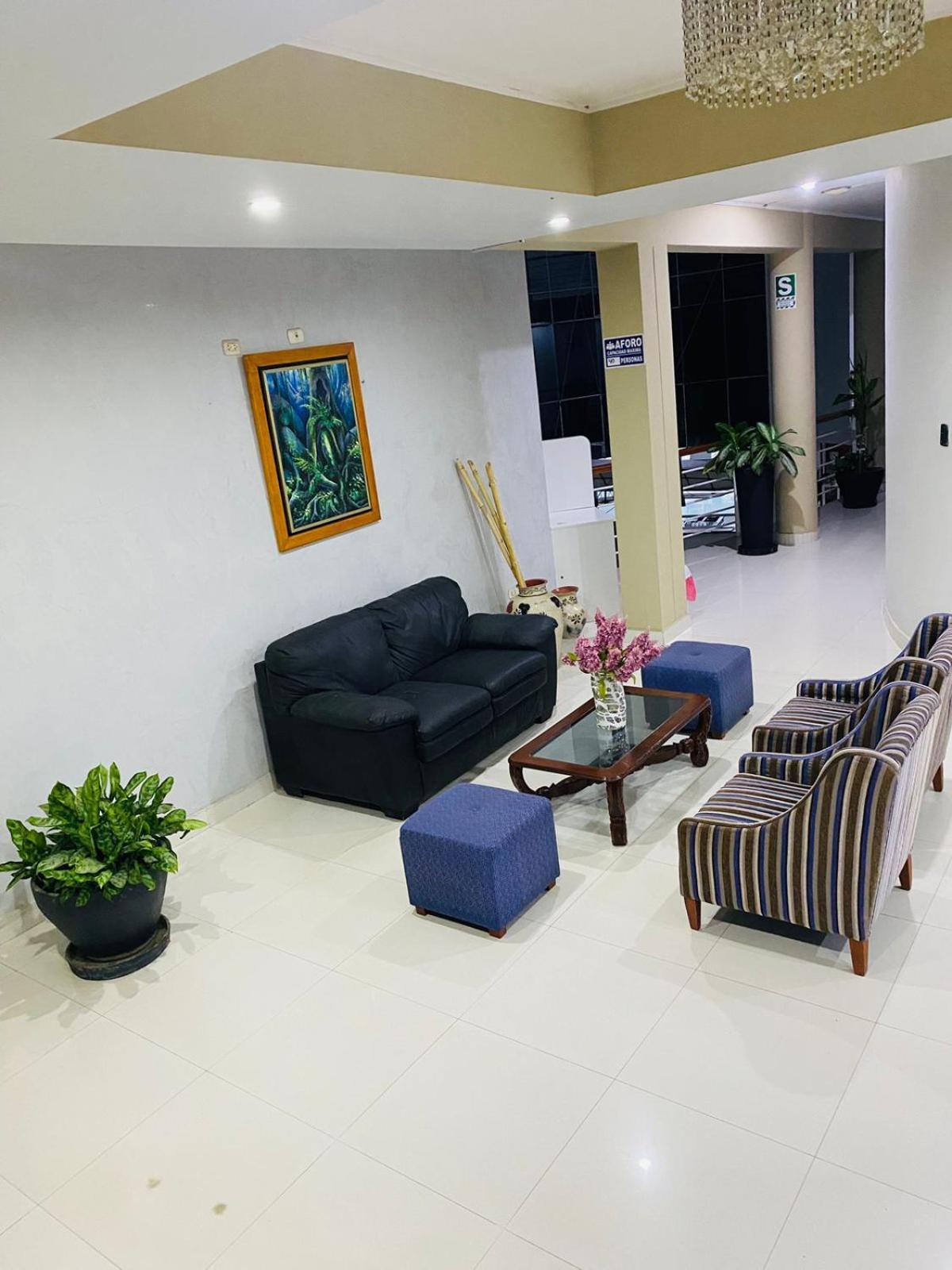 Vuelo 78 Hotel Tarapoto Exterior foto
